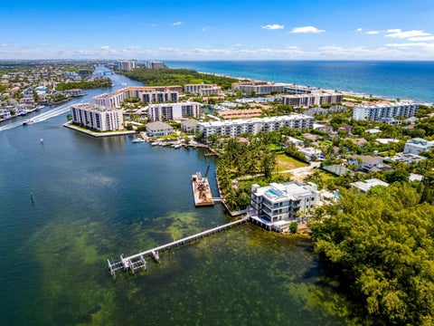 Tiny photo for 900 Lago Mar Lane #Penthouse, Boca Raton, FL 33431 (MLS # B26036171)