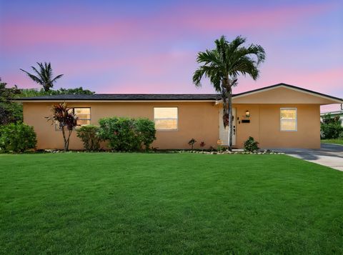 361 W 21st Street Riviera Beach FL 33404
