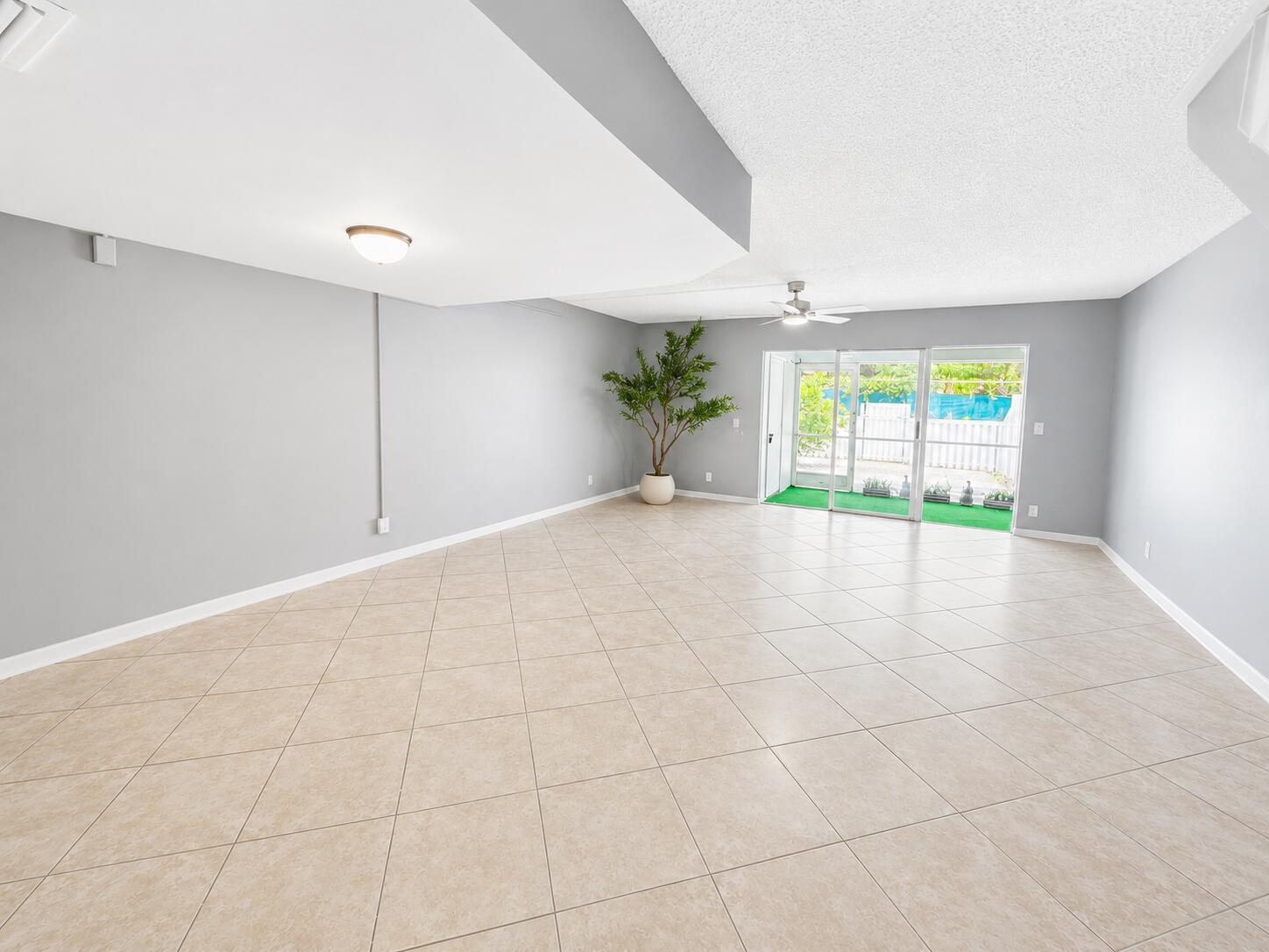 222 Foxtail Drive E