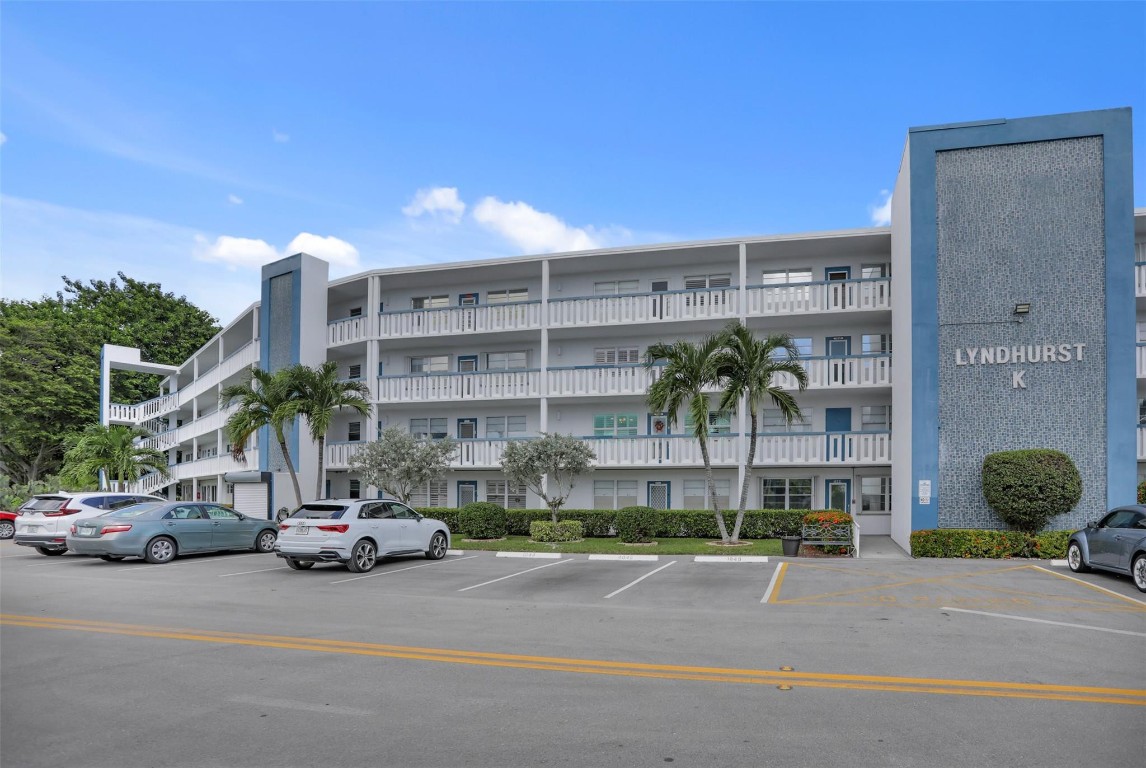 CENTURY VILLAGE EAST - Residential