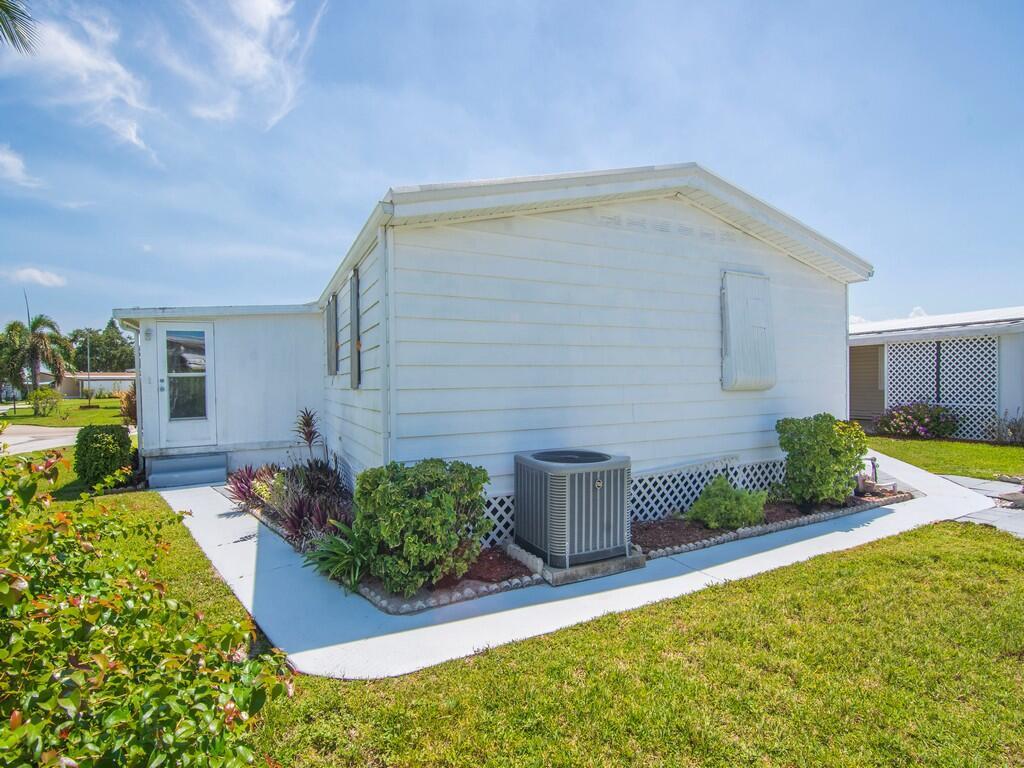 Pinelake Village - Residential