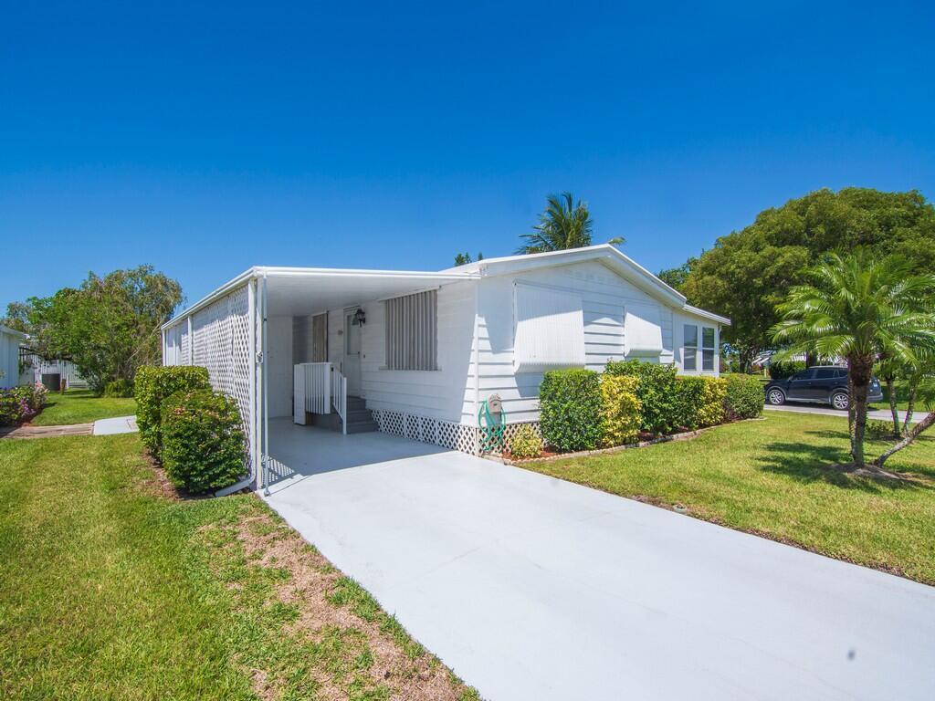 Pinelake Village - Residential