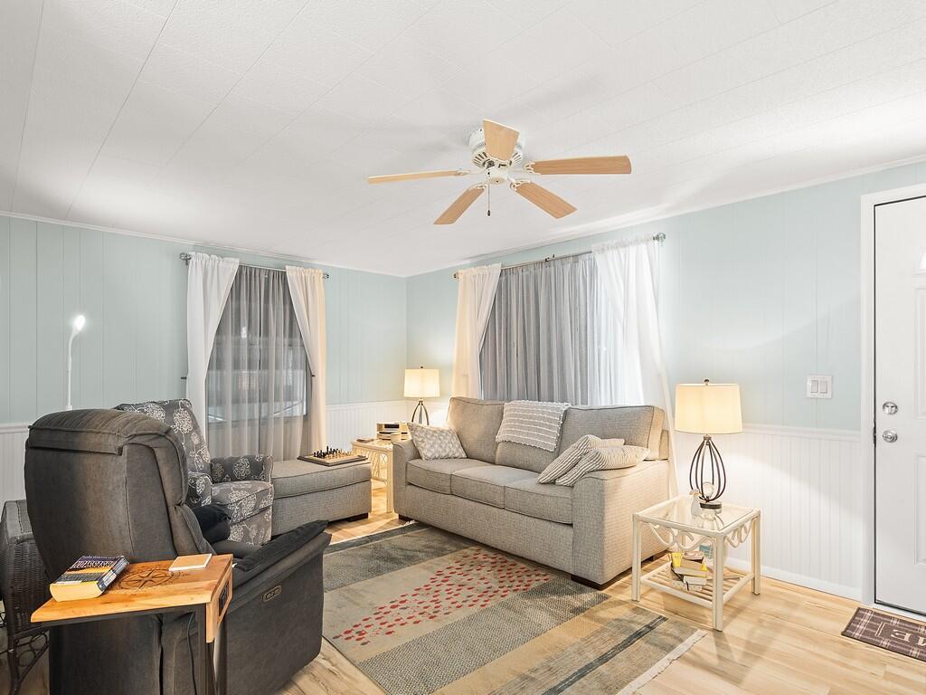 Pinelake Village - Residential