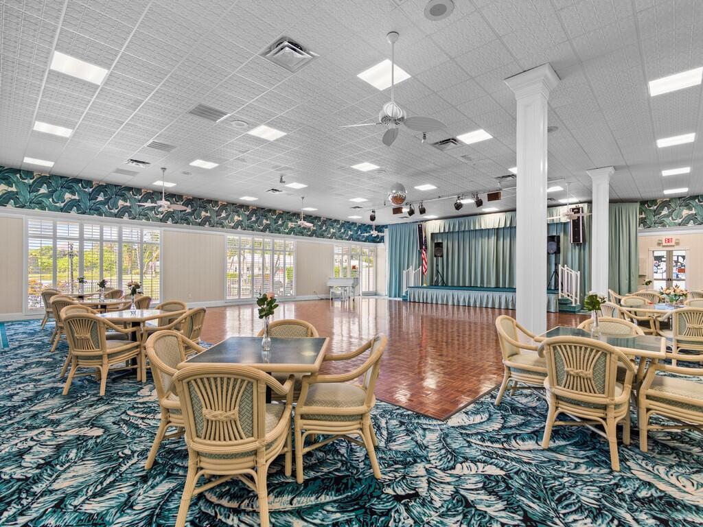 Pinelake Village - Residential