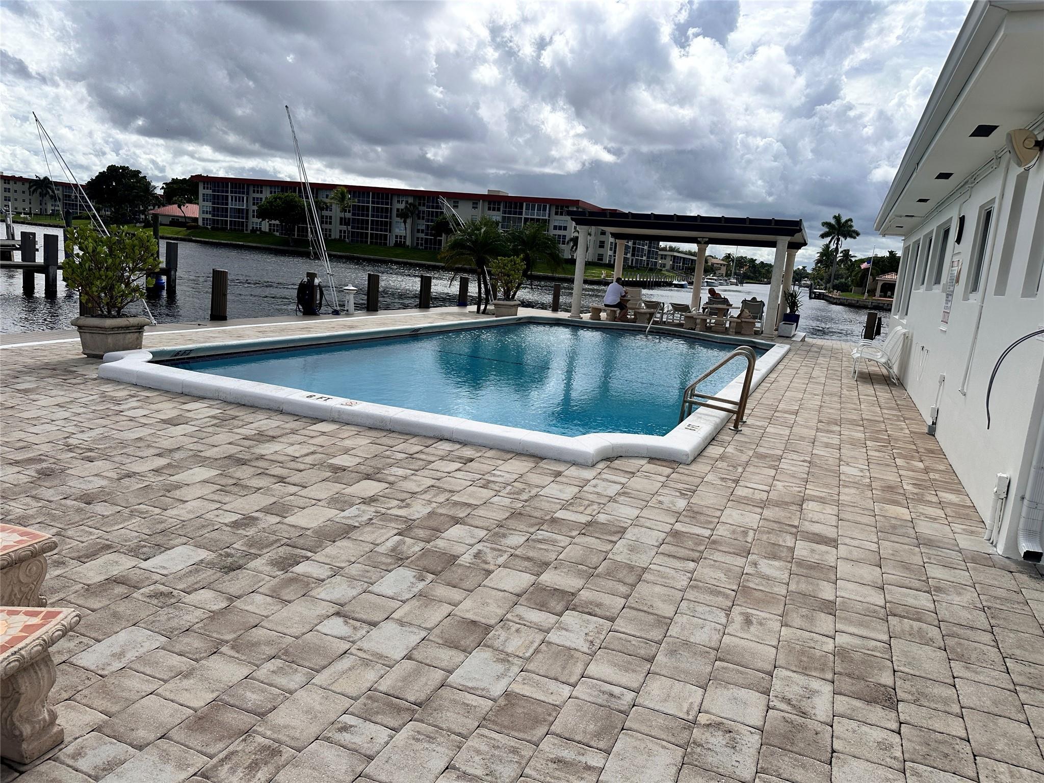 Hillsboro Island House - Residential