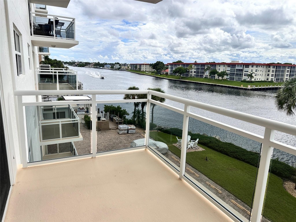 Hillsboro Island House - Residential