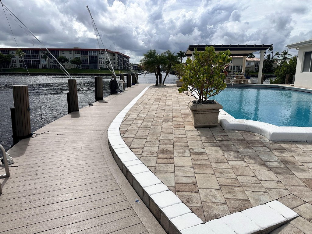 Hillsboro Island House - Residential