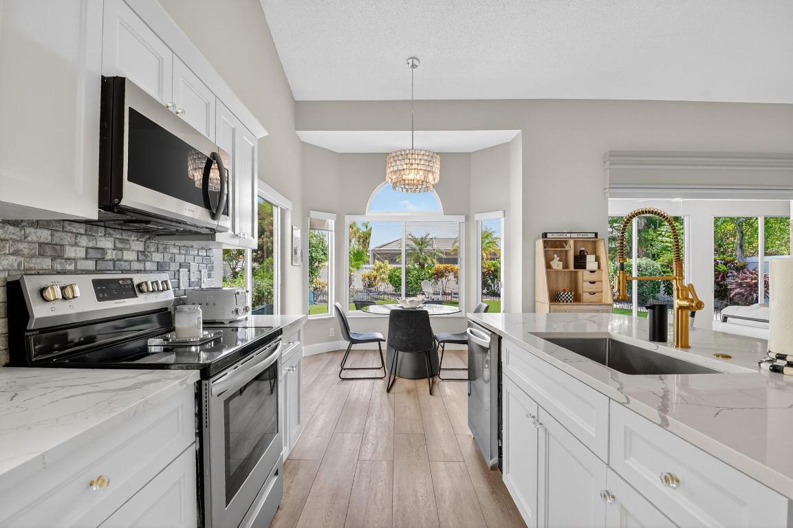 ABERDEEN 13 - Residential