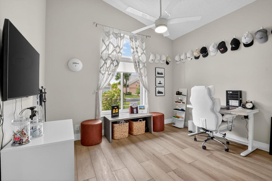 ABERDEEN 13 - Residential