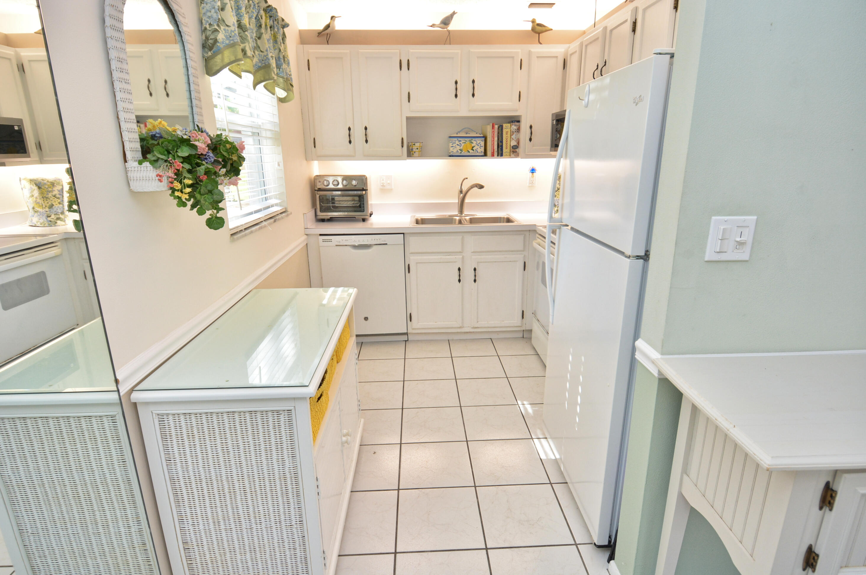 VISTA DEL LAGO CONDO - Residential