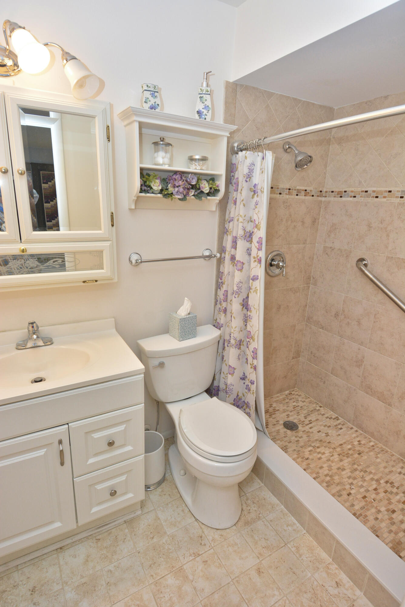 VISTA DEL LAGO CONDO - Residential