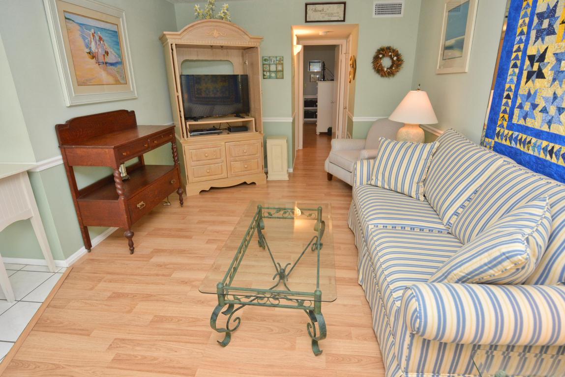 VISTA DEL LAGO CONDO - Residential