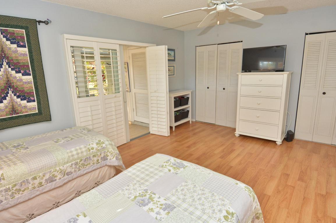 VISTA DEL LAGO CONDO - Residential