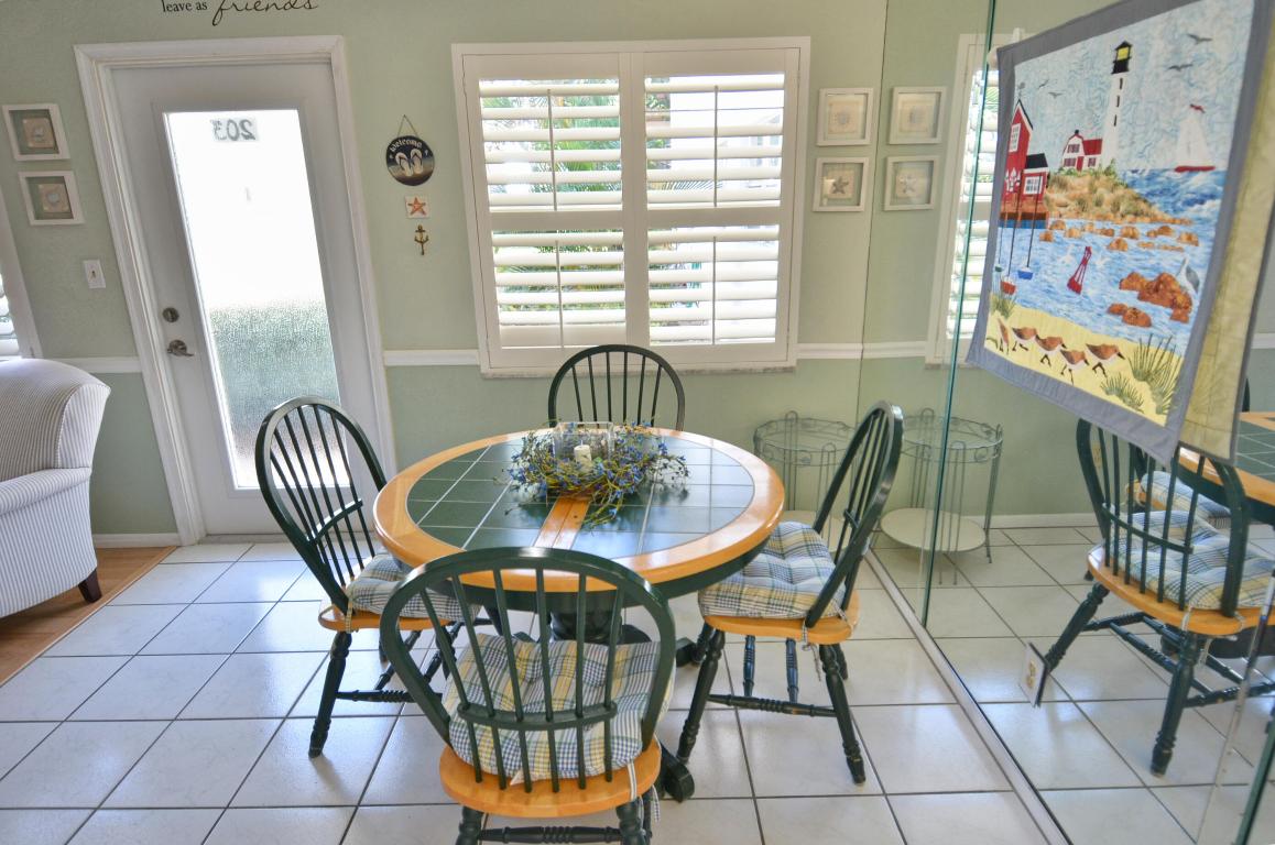 VISTA DEL LAGO CONDO - Residential