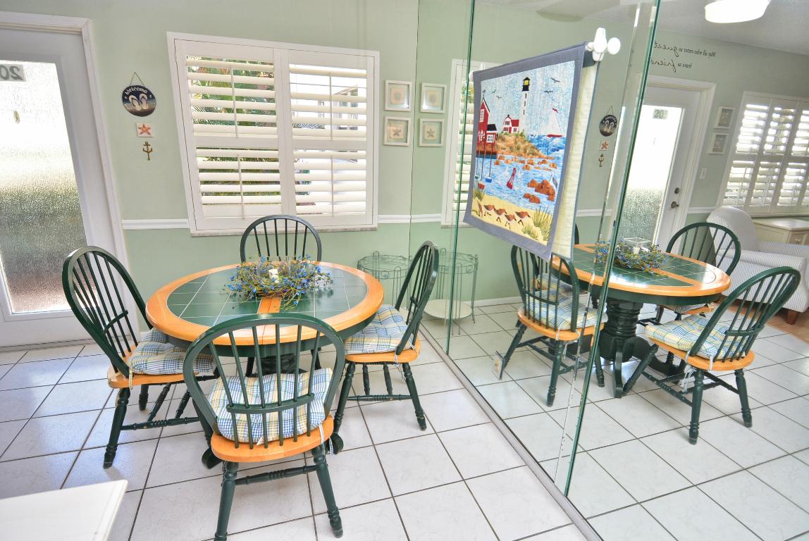 VISTA DEL LAGO CONDO - Residential