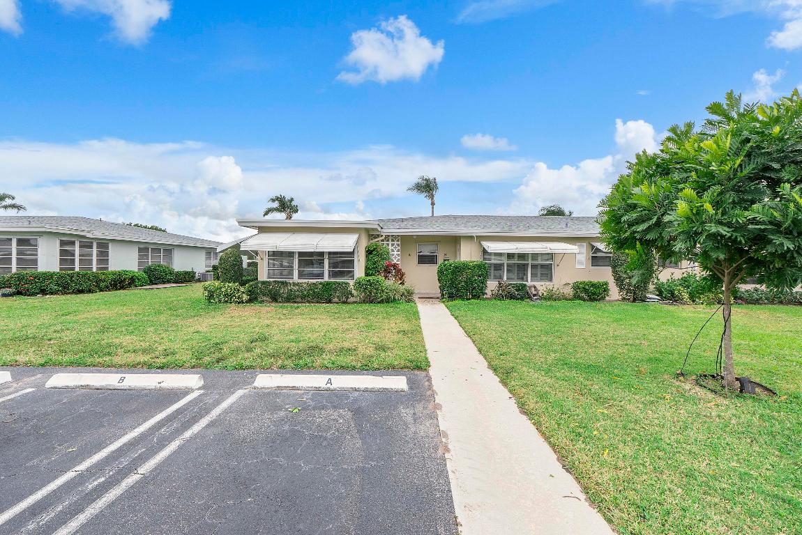 HIGH POINT OF DELRAY BEACH CONDO SEC I - Residential