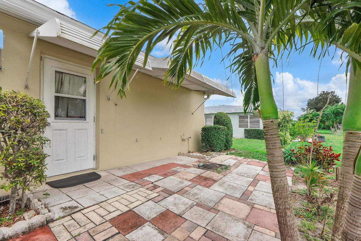 HIGH POINT OF DELRAY BEACH CONDO SEC I - Residential