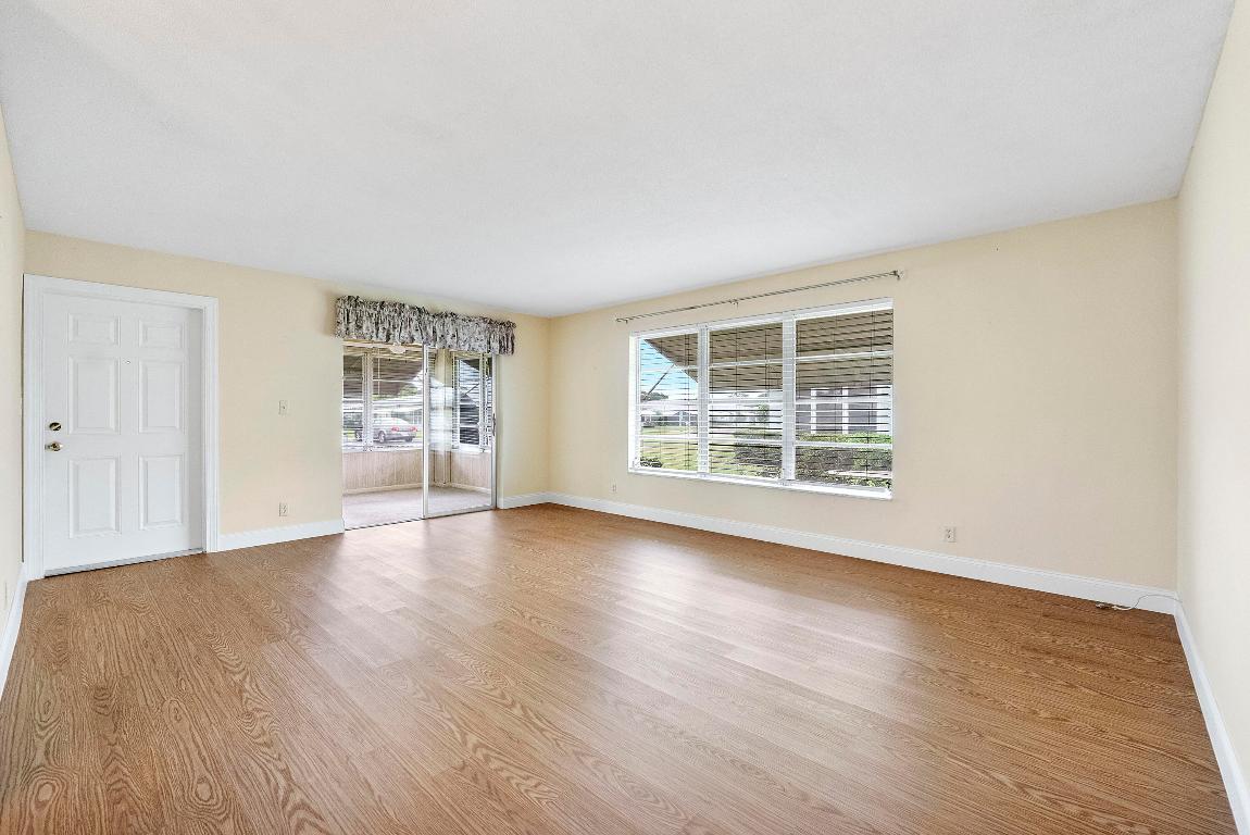 HIGH POINT OF DELRAY BEACH CONDO SEC I - Residential