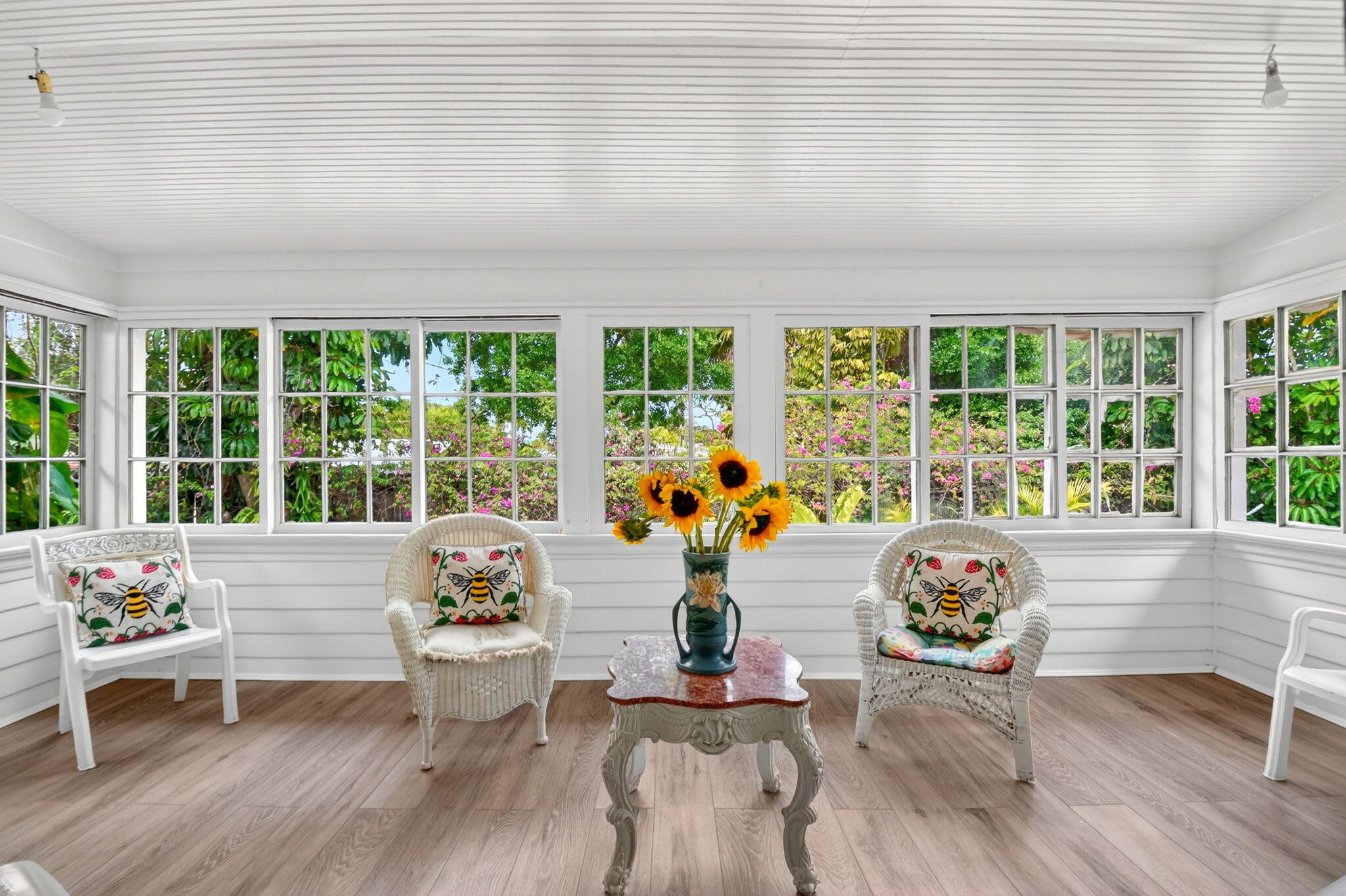 COLONIAL ESTATES - Residential