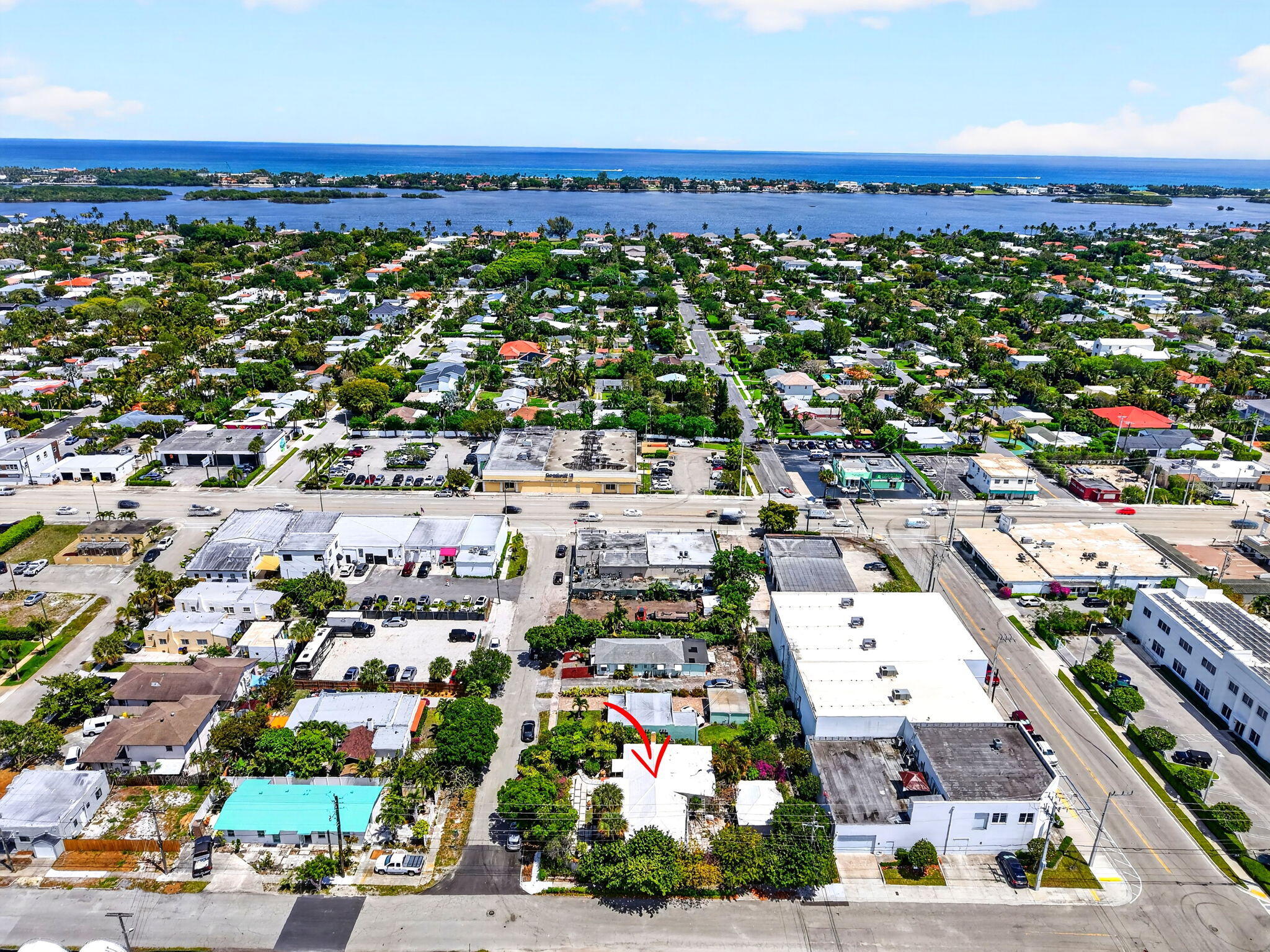 COLONIAL ESTATES - Residential