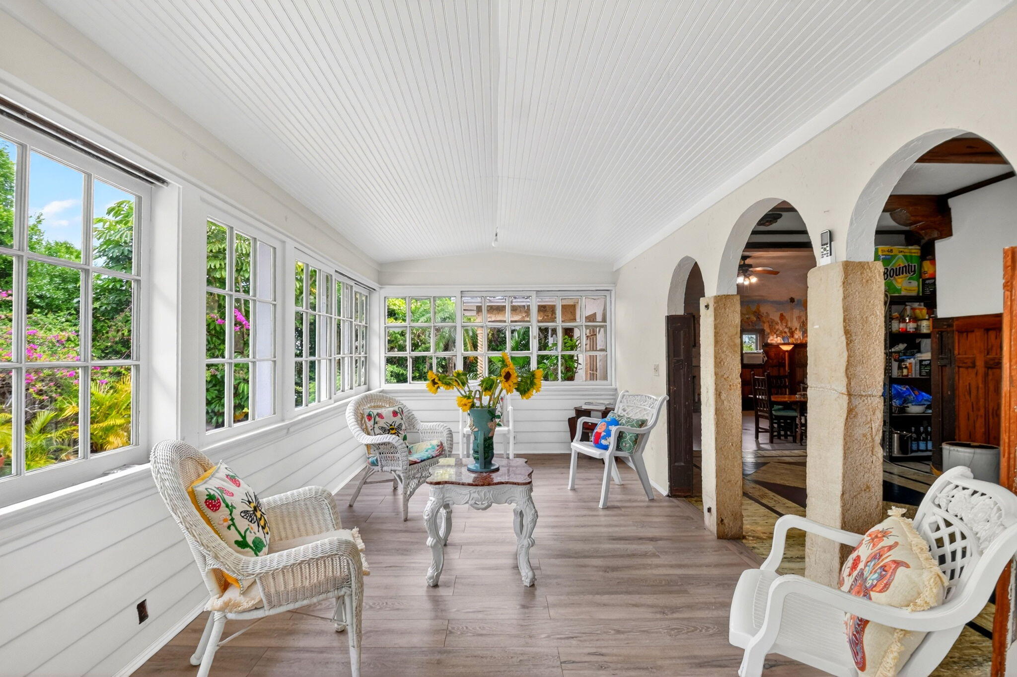 COLONIAL ESTATES - Residential