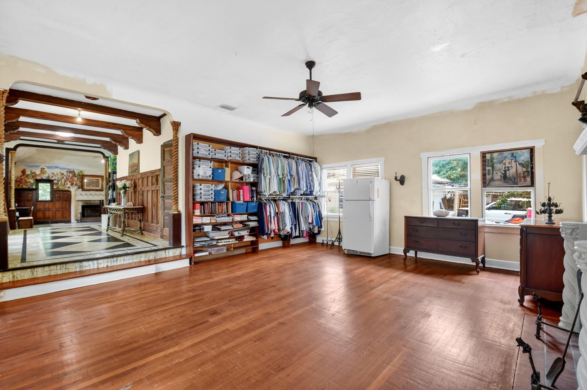 COLONIAL ESTATES - Residential