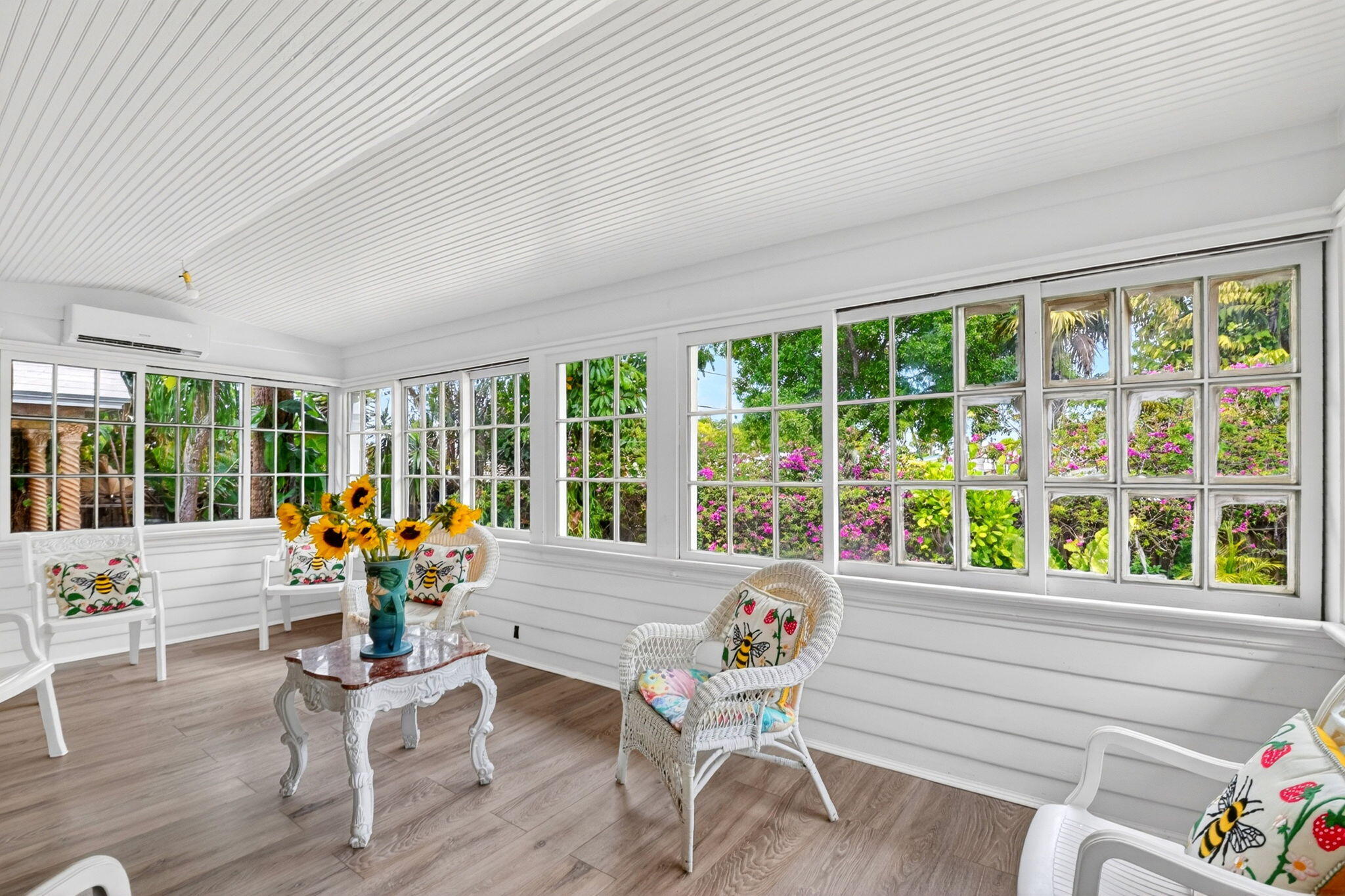 COLONIAL ESTATES - Residential