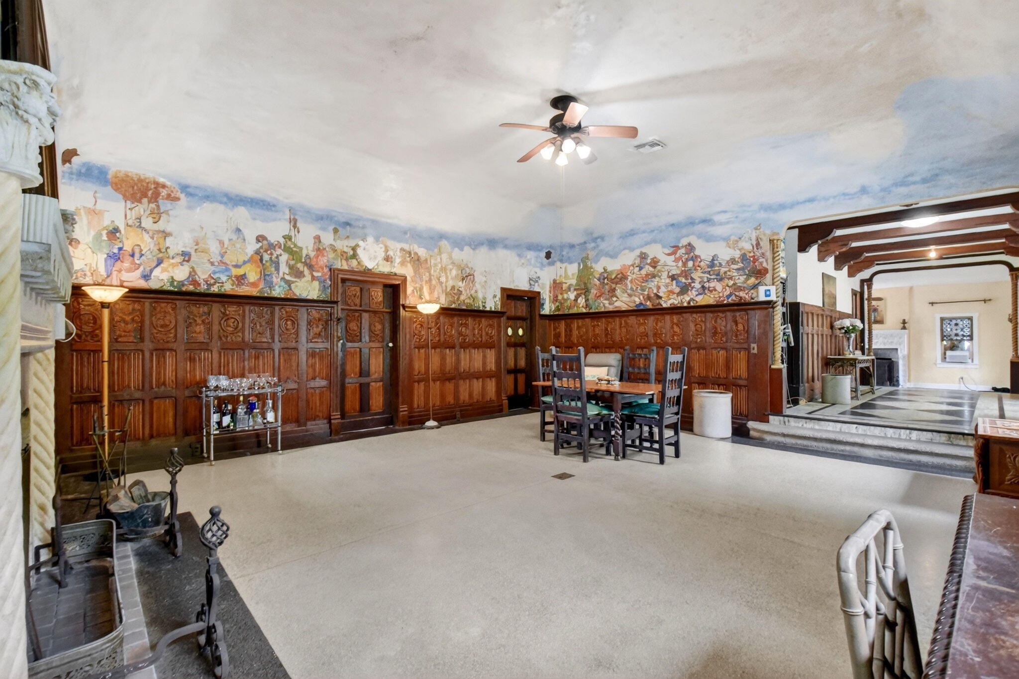 COLONIAL ESTATES - Residential