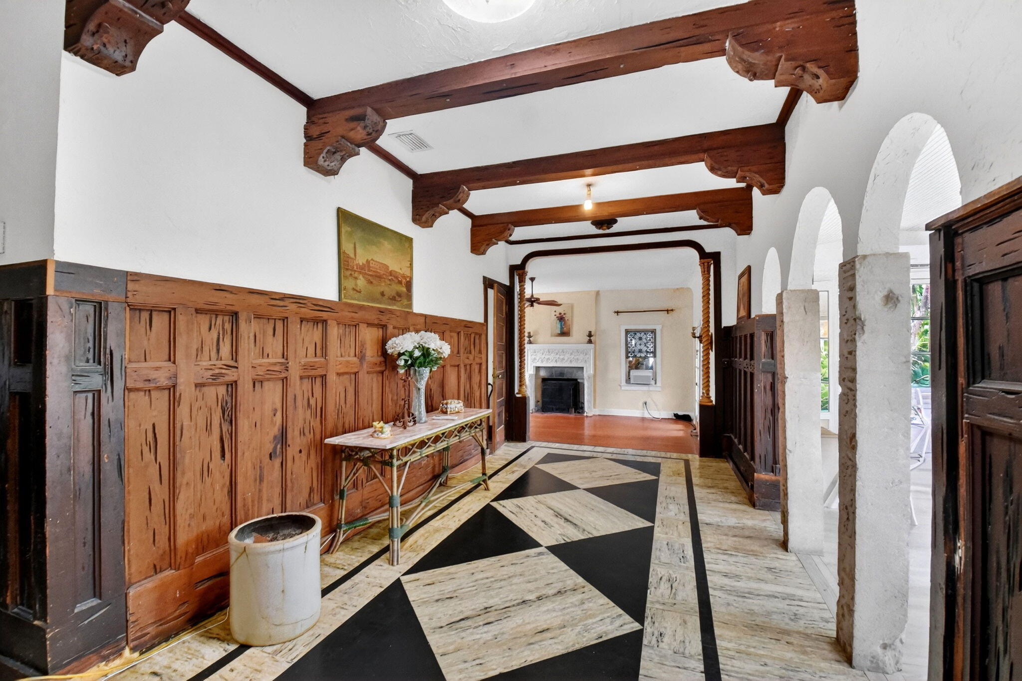 COLONIAL ESTATES - Residential