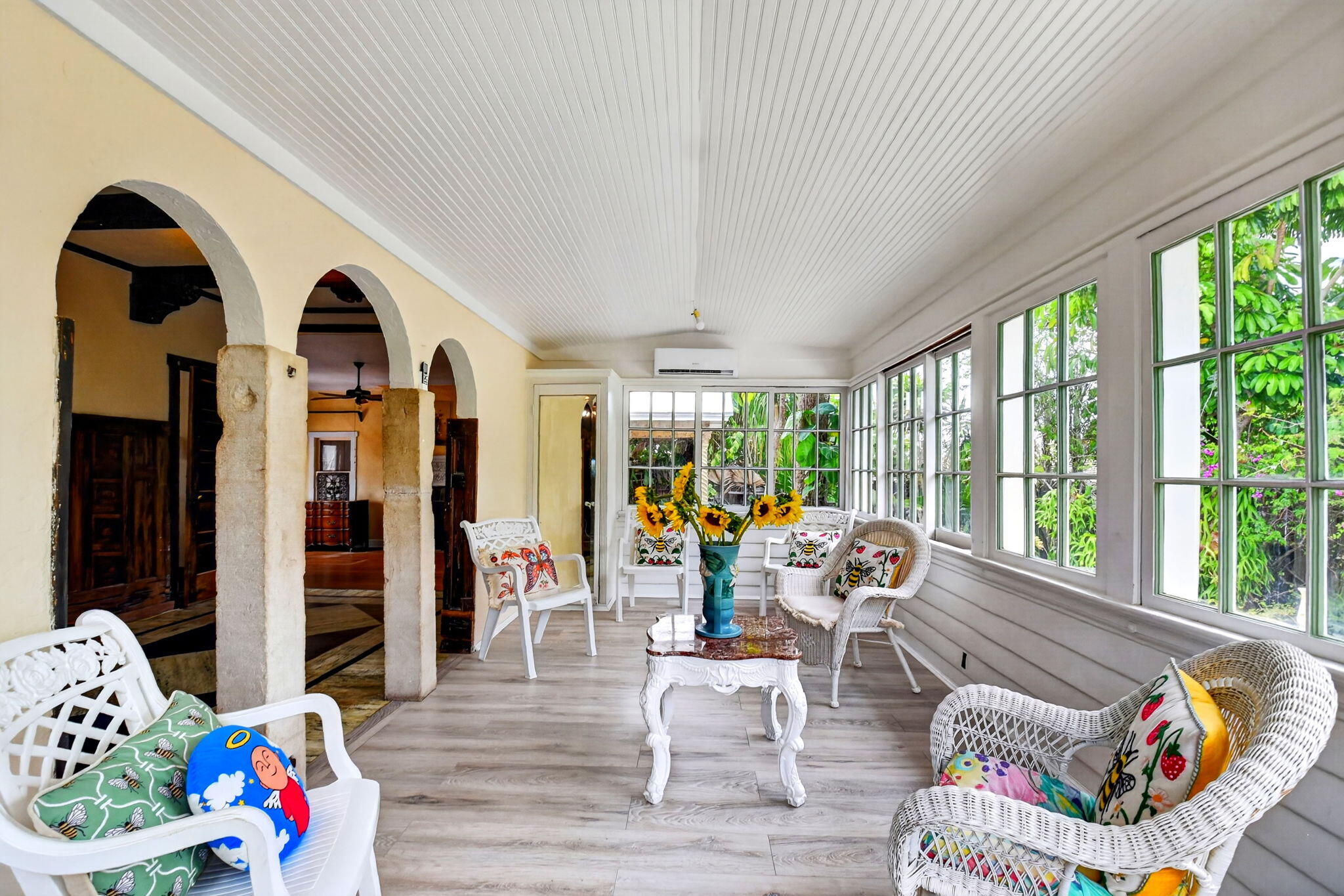 COLONIAL ESTATES - Residential