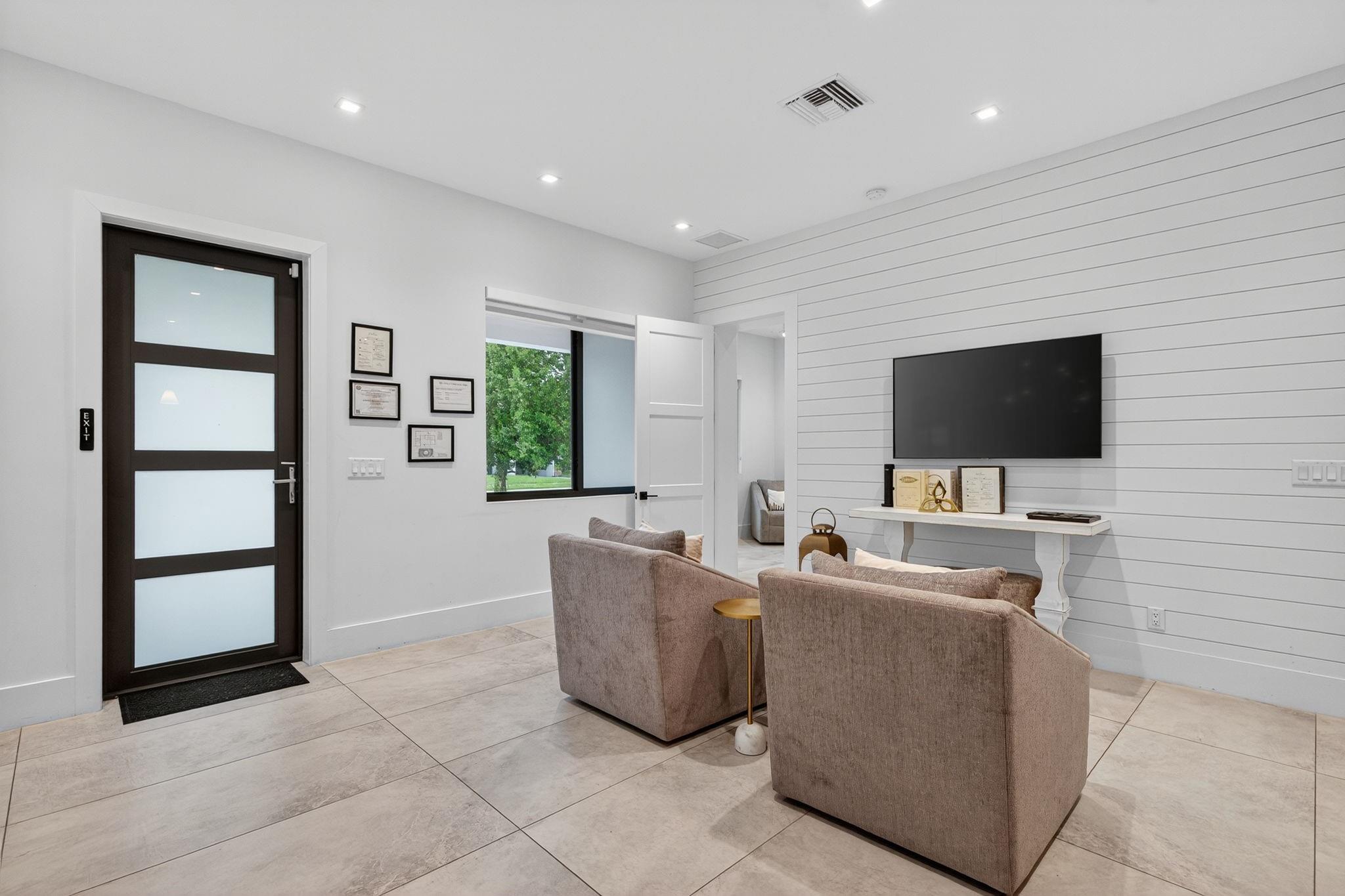 NORTH ANDREWS GARDENS 2ND - Residential