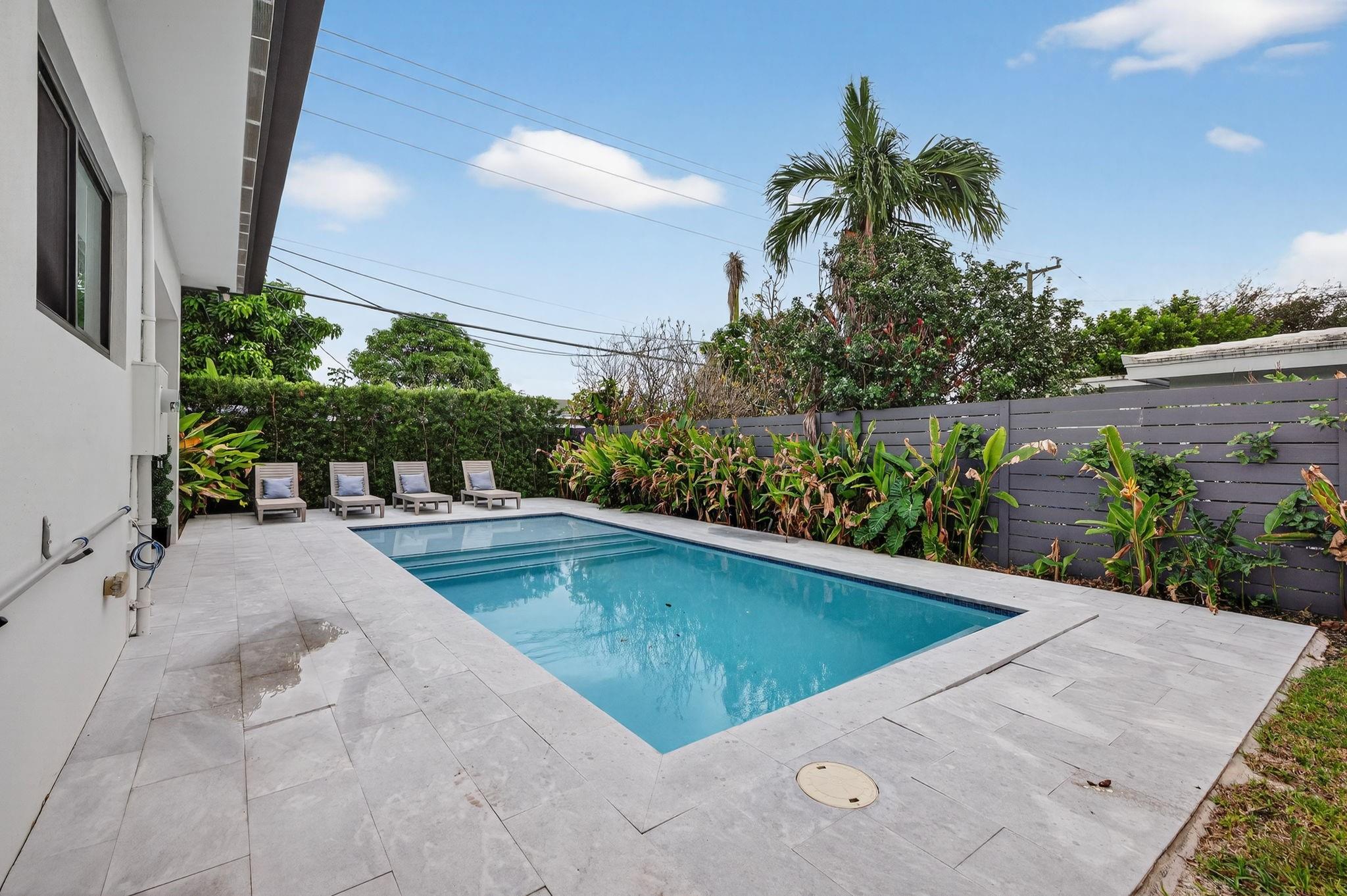 NORTH ANDREWS GARDENS 2ND - Residential