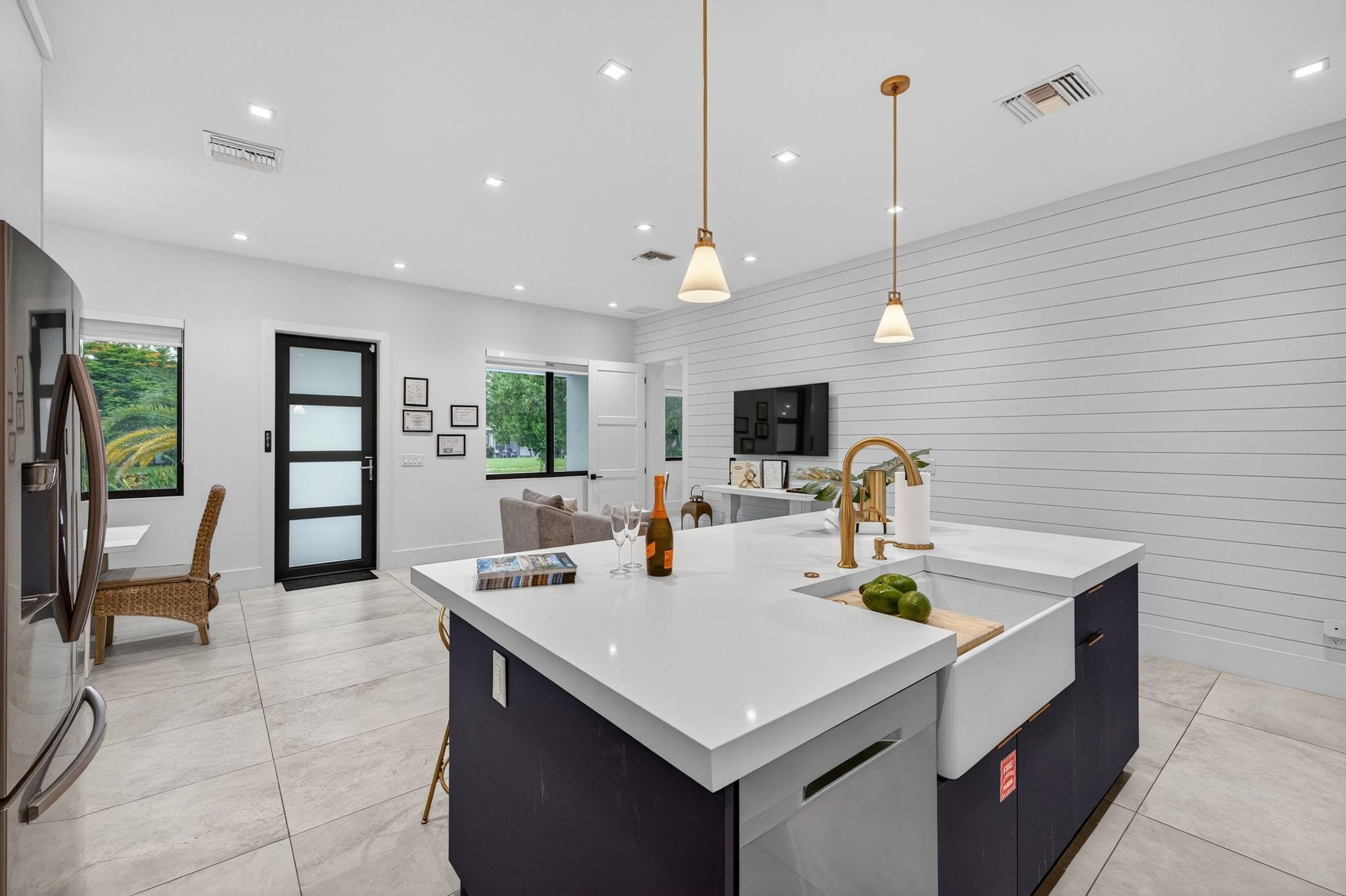 NORTH ANDREWS GARDENS 2ND - Residential