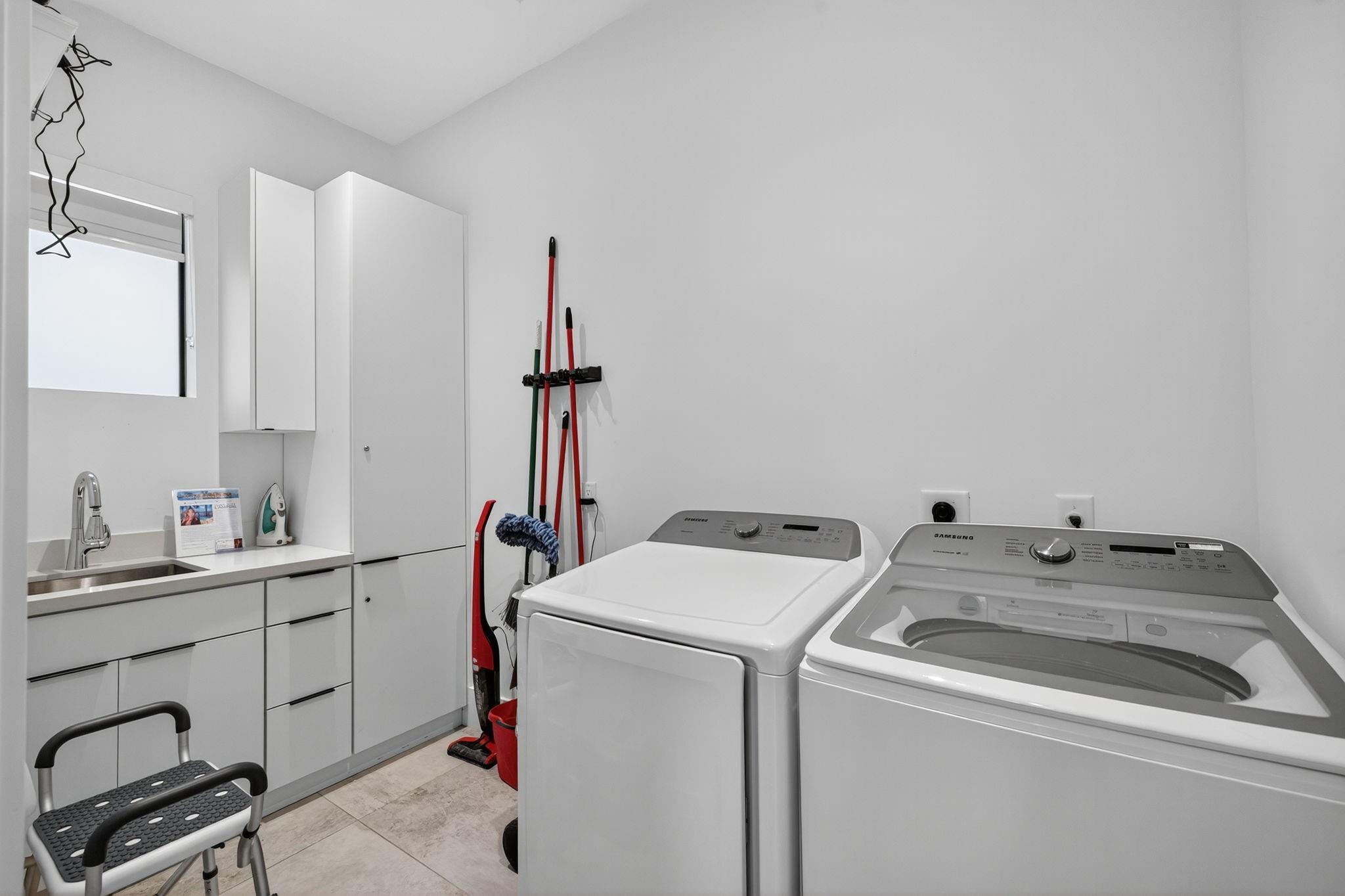 NORTH ANDREWS GARDENS 2ND - Residential