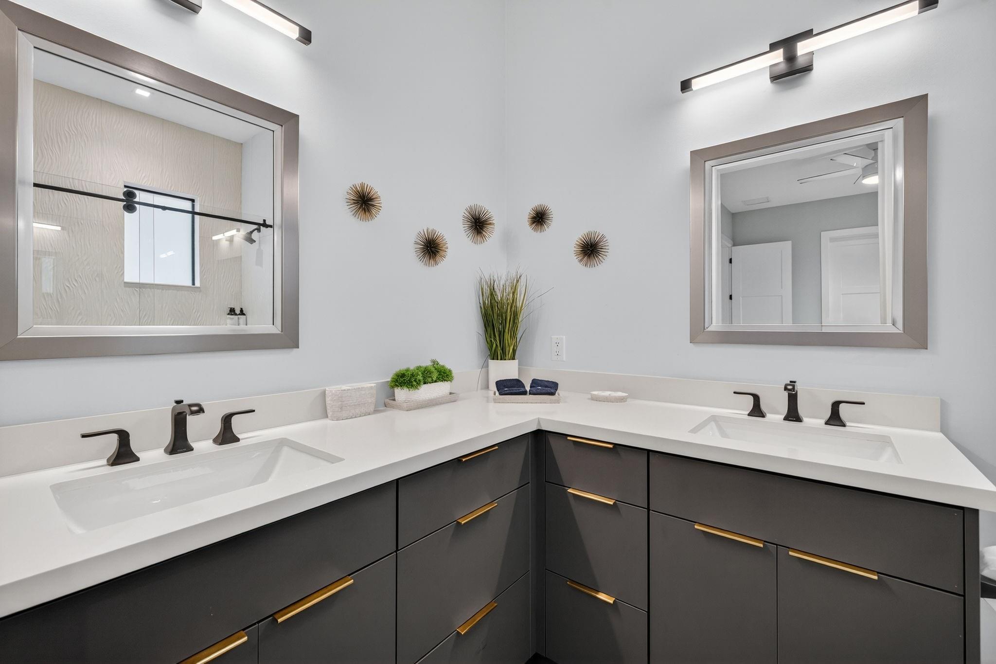 NORTH ANDREWS GARDENS 2ND - Residential