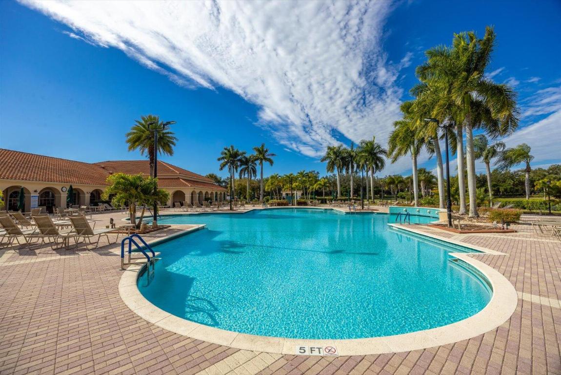 CASCADES AT ST LUCIE WEST PHASE 4 - Residential