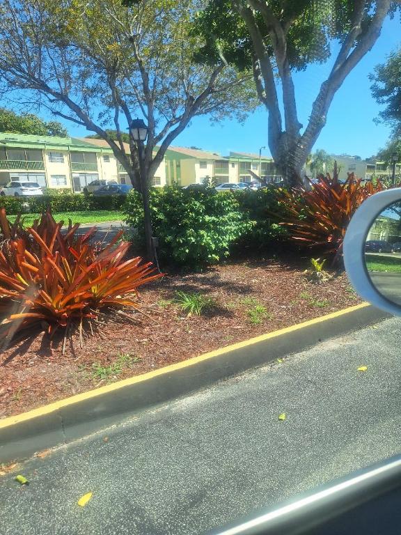 RAMBLEWOOD EAST CONDO - Residential