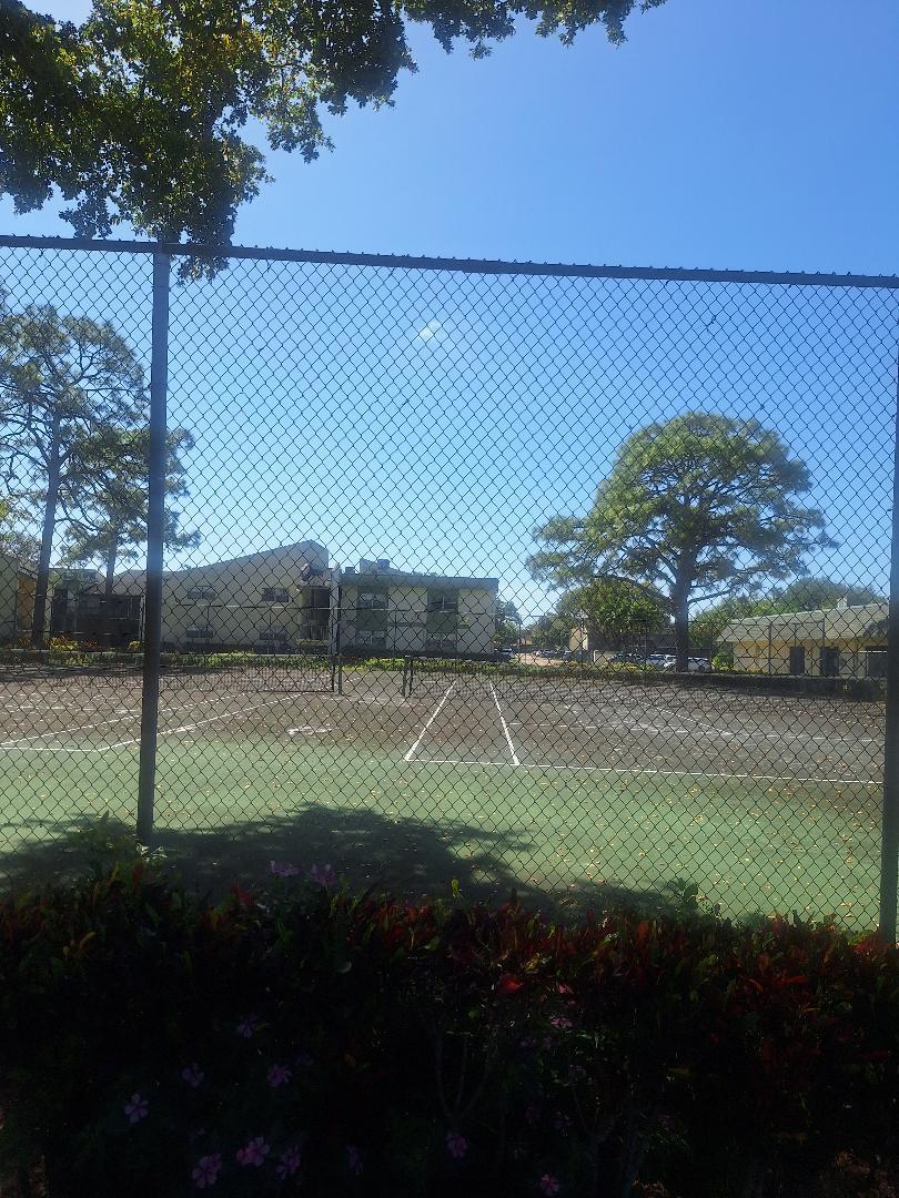 RAMBLEWOOD EAST CONDO - Residential