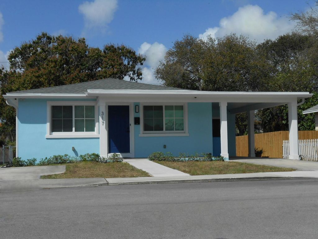 Photo of 317 N B Street, Lake Worth Beach, FL 33460 (MLS # B26008637)