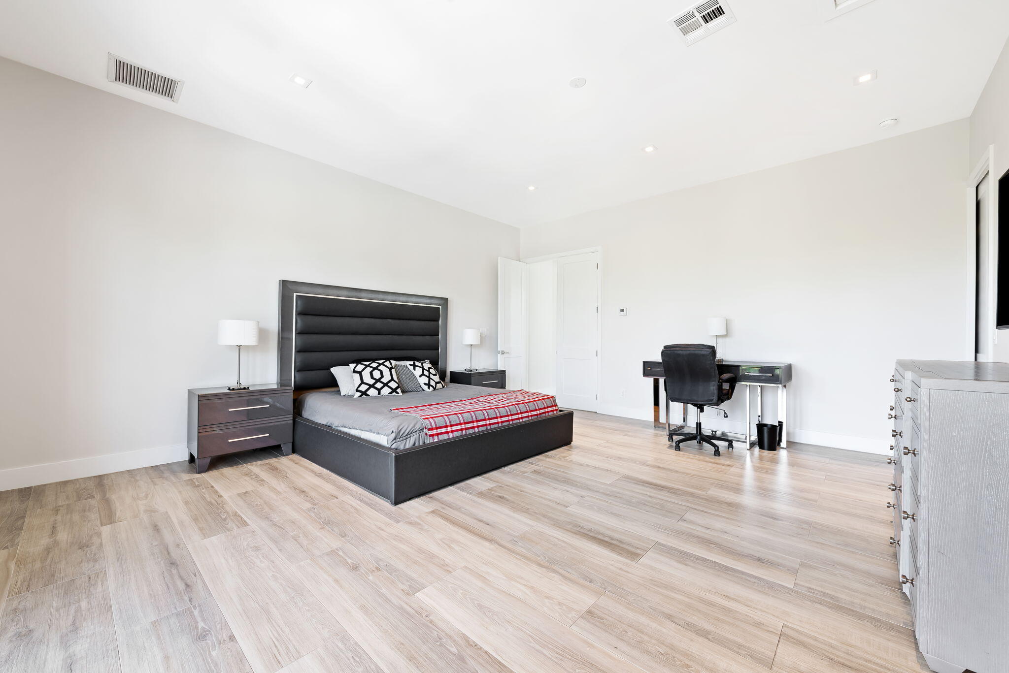 BARWAL - Residential