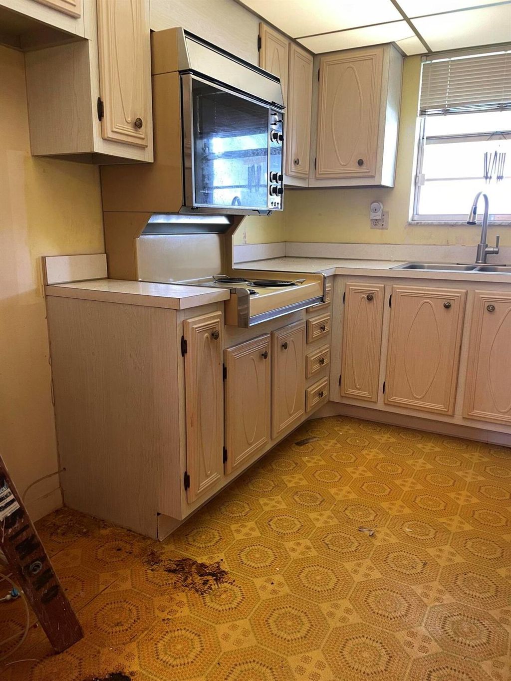 Photo of 211 Country Lane #C, Boynton Beach, FL 33435 (MLS # R10921779)