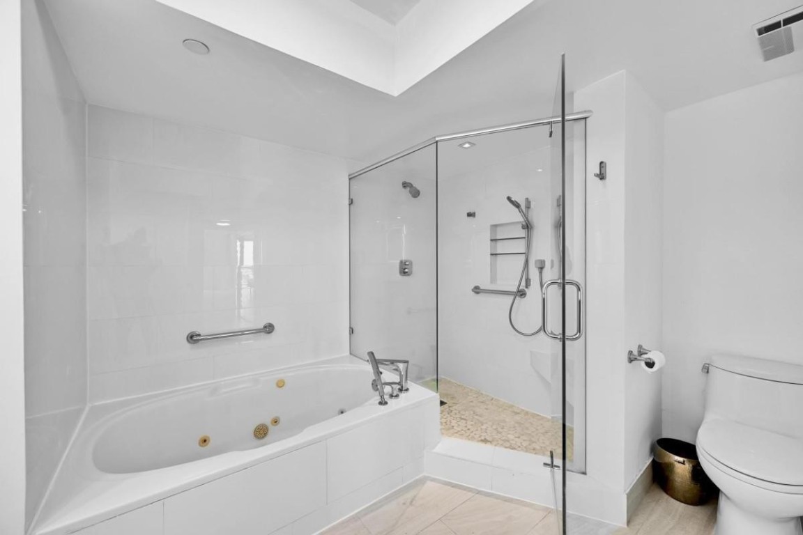 Harborside Condominium - Residential