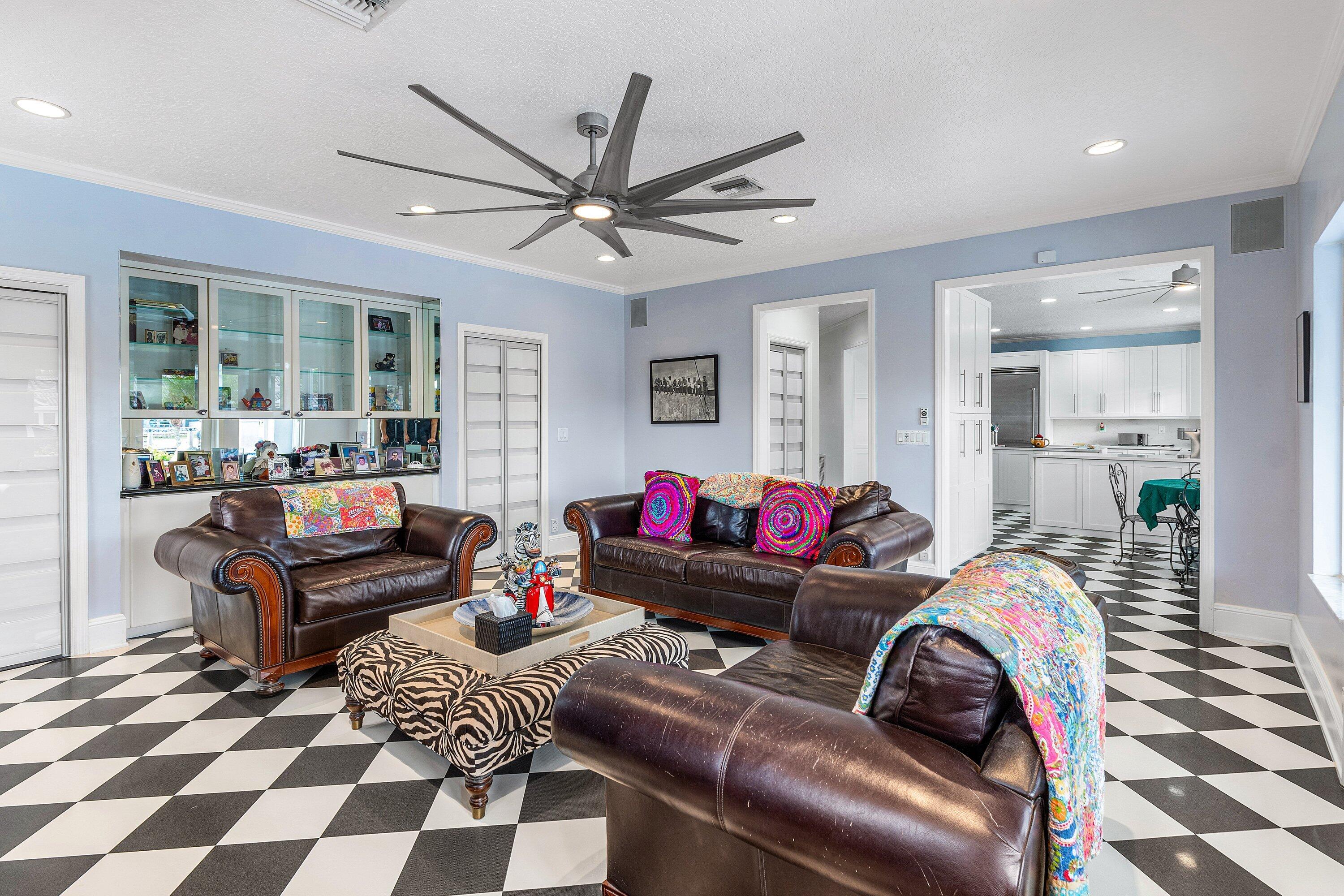 CARRIAGE HILL - Residential