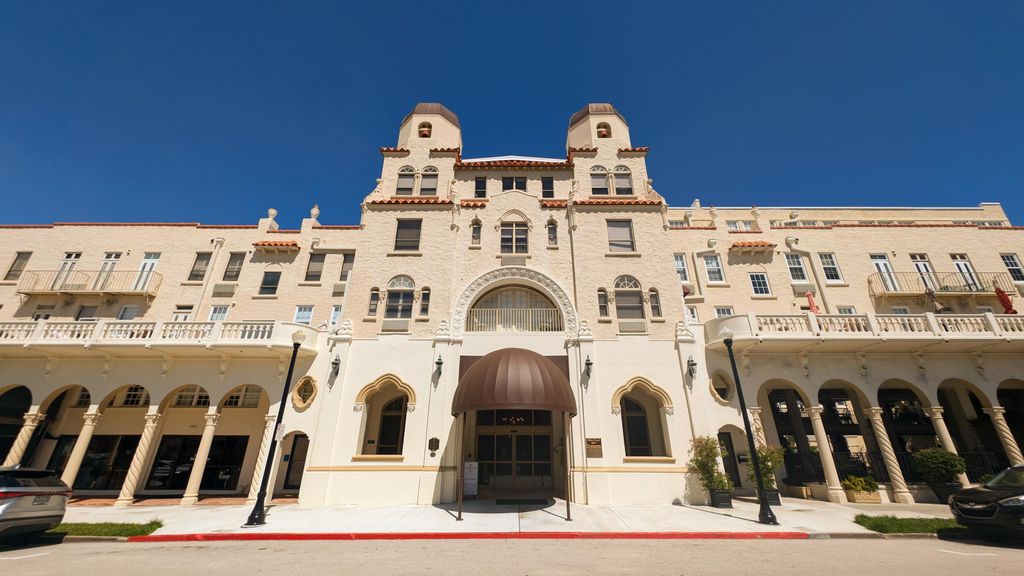 Photo of 235 Sunrise Avenue #1050, Palm Beach, FL 33480 (MLS # R11051205)