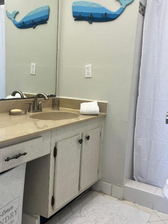 JAMESTOWN CONDO - Residential Lease