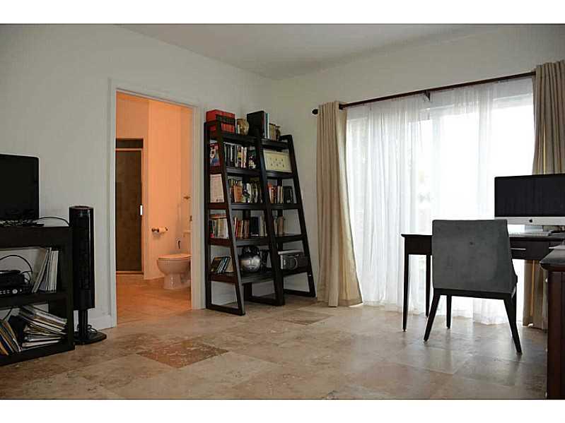 HILLSBORO KINGS VILLAGE - Residential