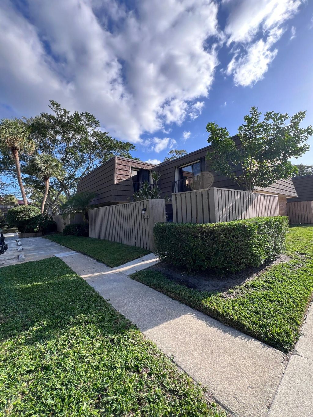 Photo of 1417 14th Court, Palm Beach Gardens, FL 33410 (MLS # B26019899)