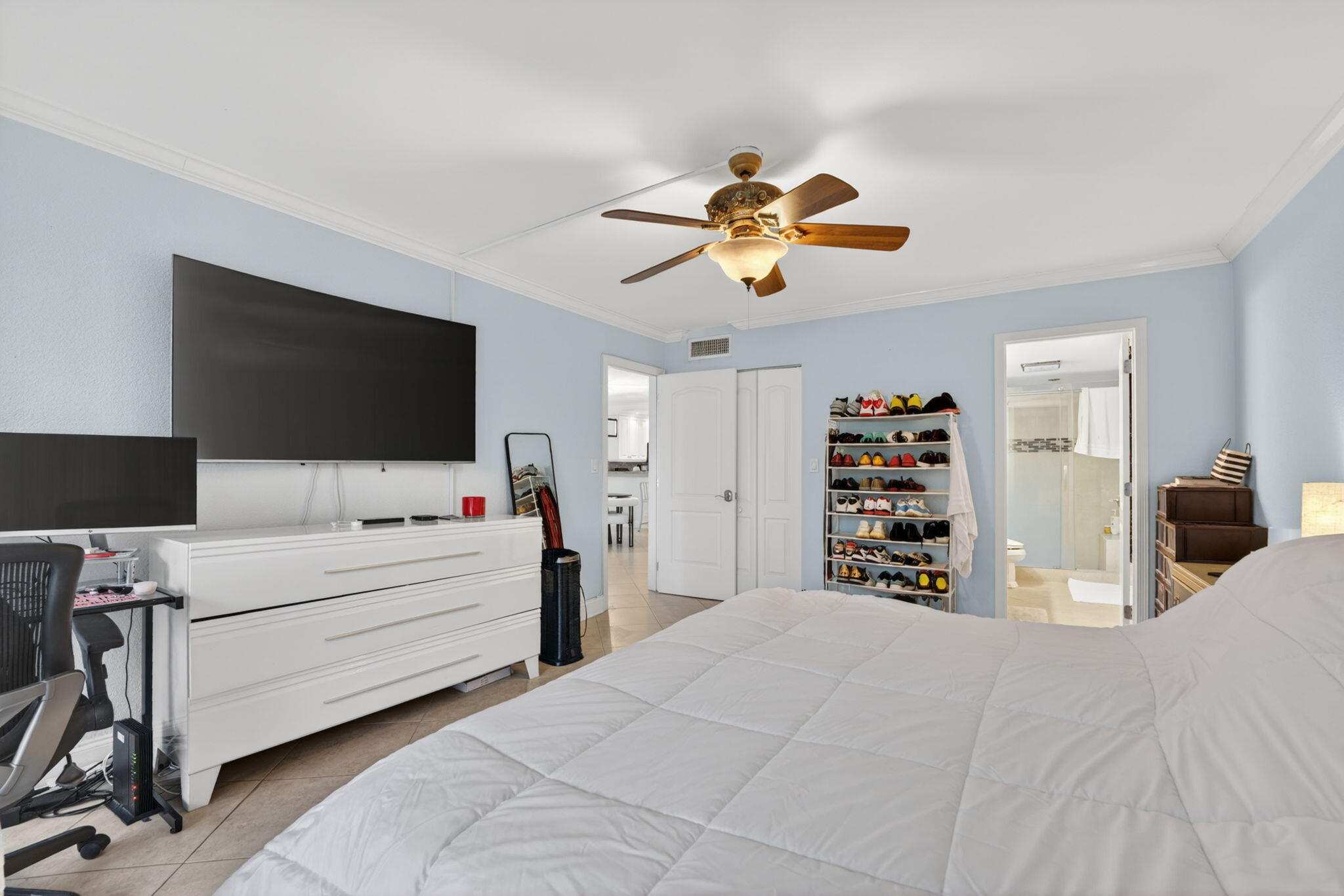 HILLSBORO LANDINGS CONDO NO TWO - Residential