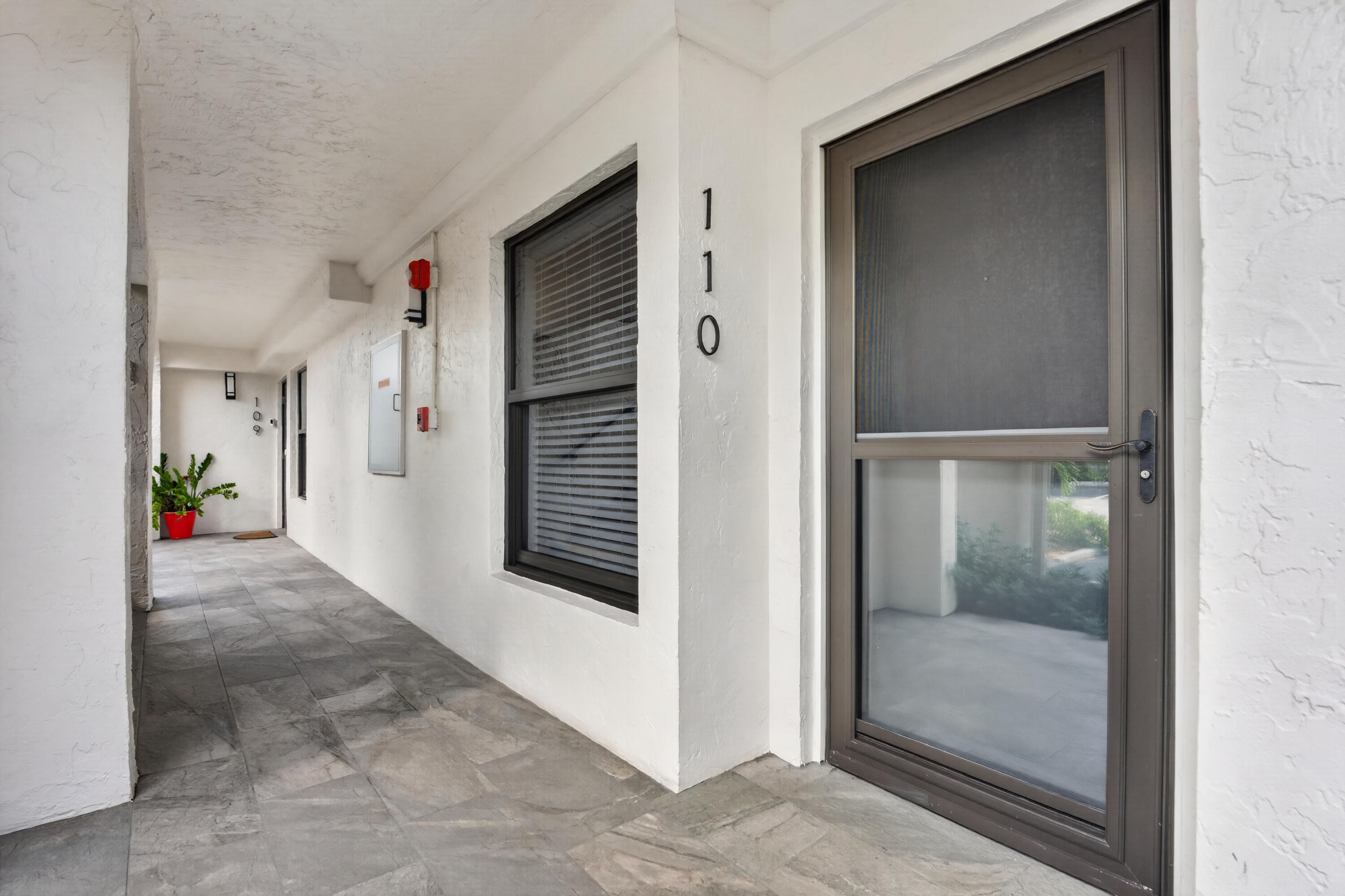 HILLSBORO LANDINGS CONDO NO TWO - Residential