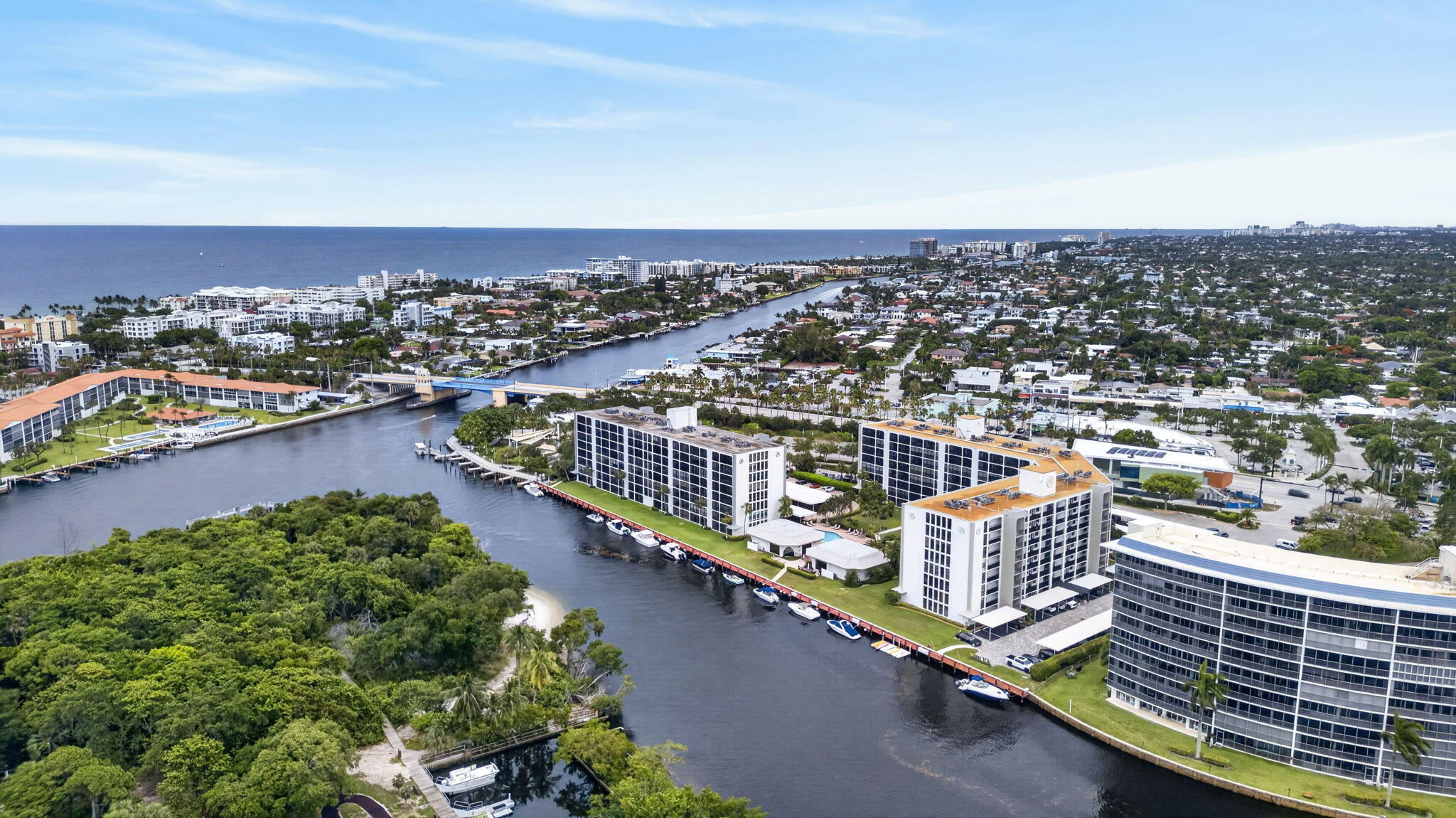 HILLSBORO LANDINGS CONDO NO TWO - Residential